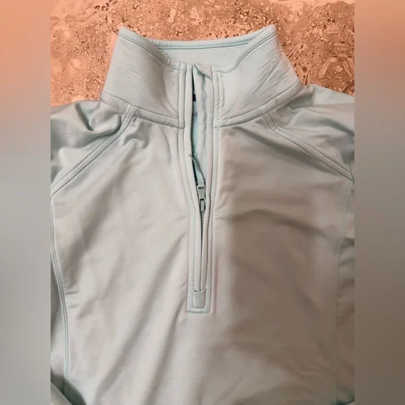 Vineyard Vines Performance Long Sleeve Quarter Front Zip Top Size S - Picture 3 of 7